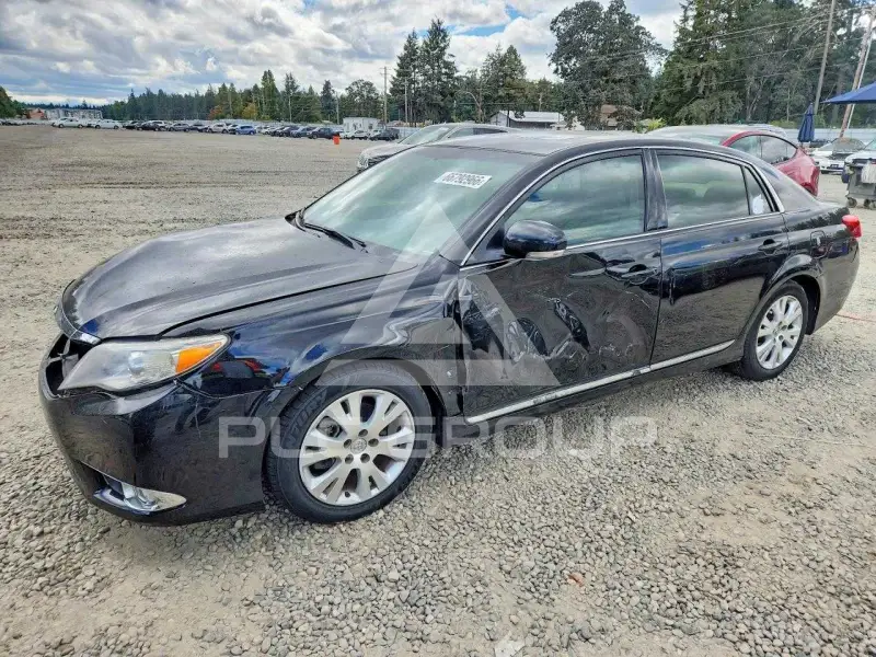 2011 Toyota AVALON photo
