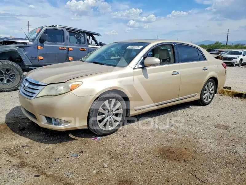 2011 Toyota AVALON фото