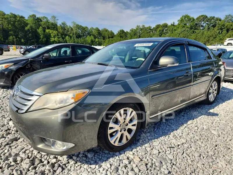 2011 Toyota AVALON фото