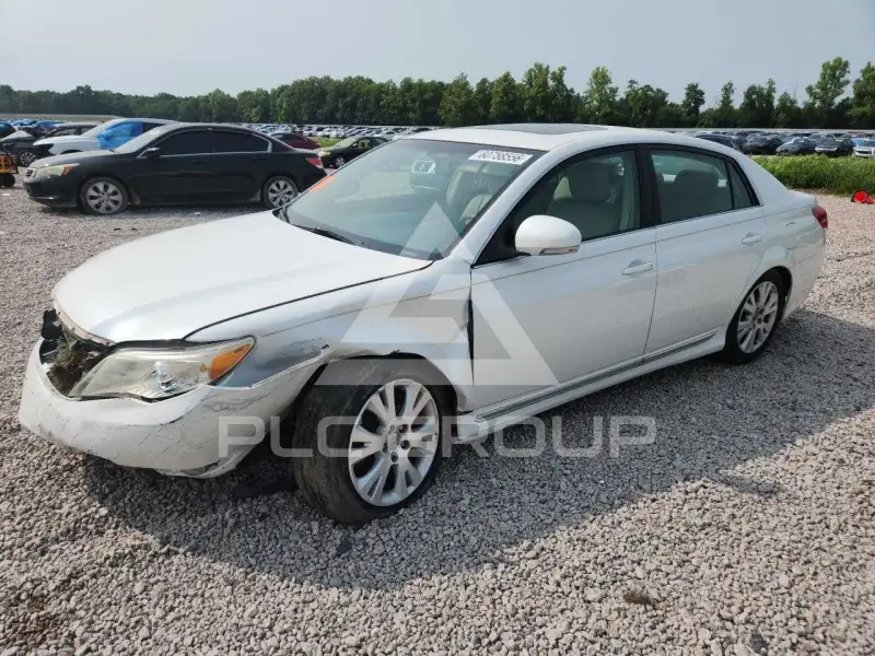 2011 Toyota AVALON фото