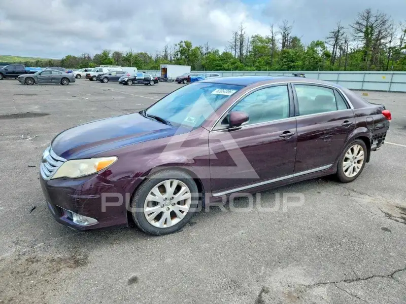 2011 Toyota AVALON photo