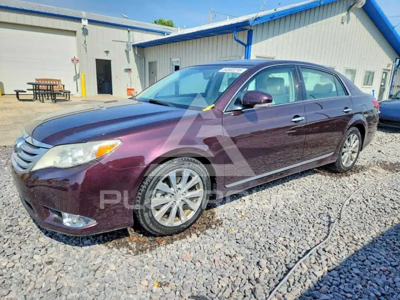 2011 Toyota AVALON фото