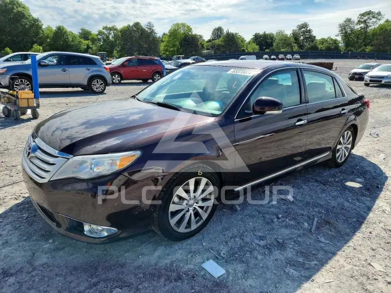 2011 Toyota AVALON photo