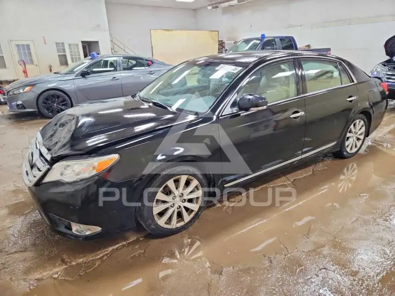 2011 Toyota AVALON фото
