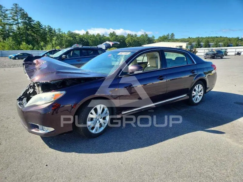 2011 Toyota AVALON фото