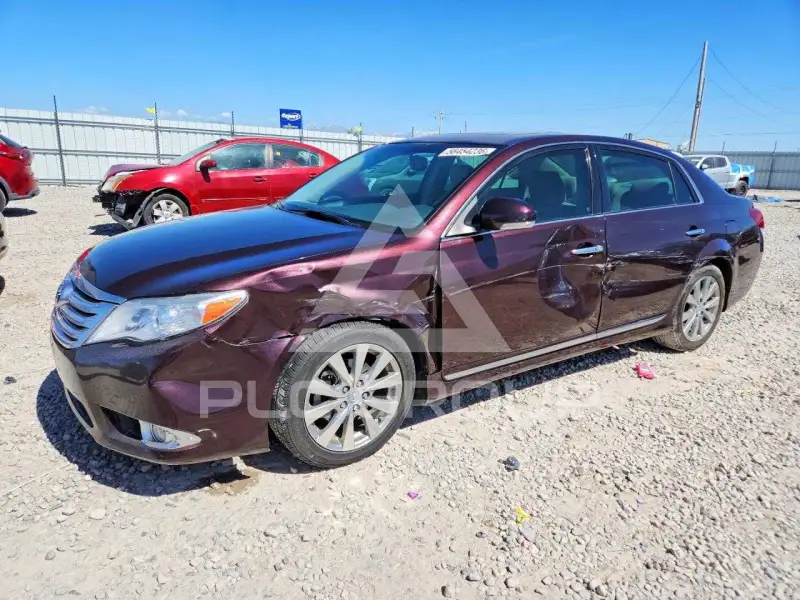 2011 Toyota AVALON photo