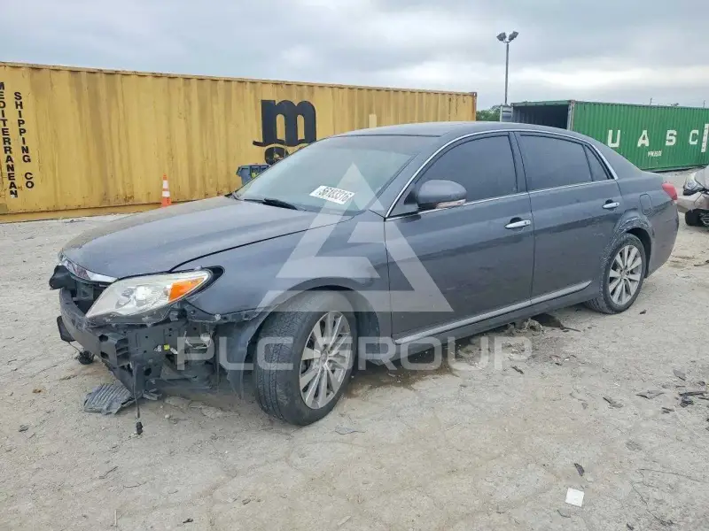 2011 Toyota AVALON фото