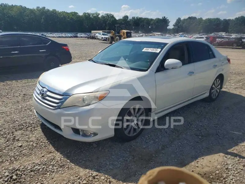 2011 Toyota AVALON фото