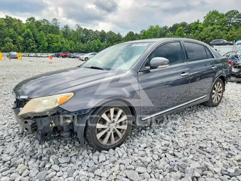 2011 Toyota AVALON фото