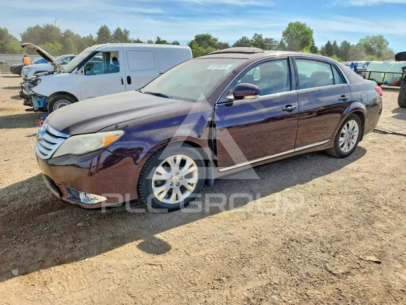 2011 Toyota AVALON фото