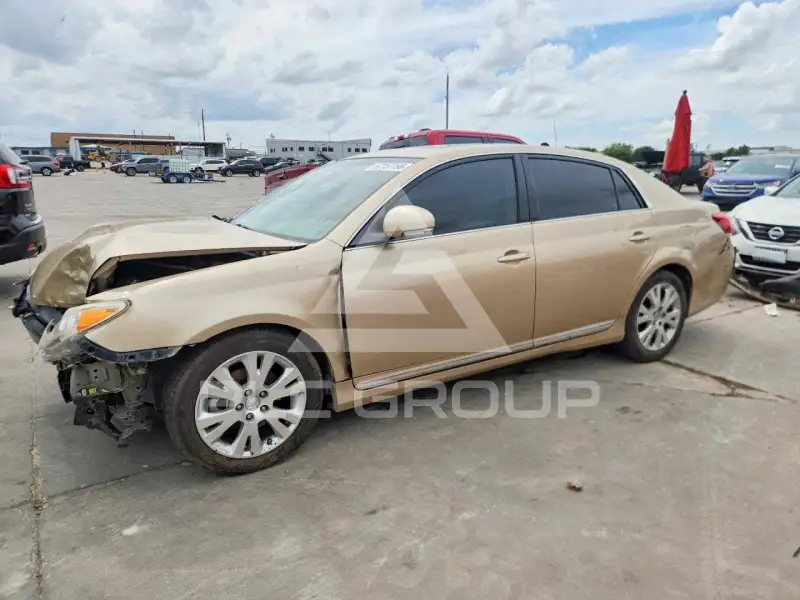 2011 Toyota AVALON фото