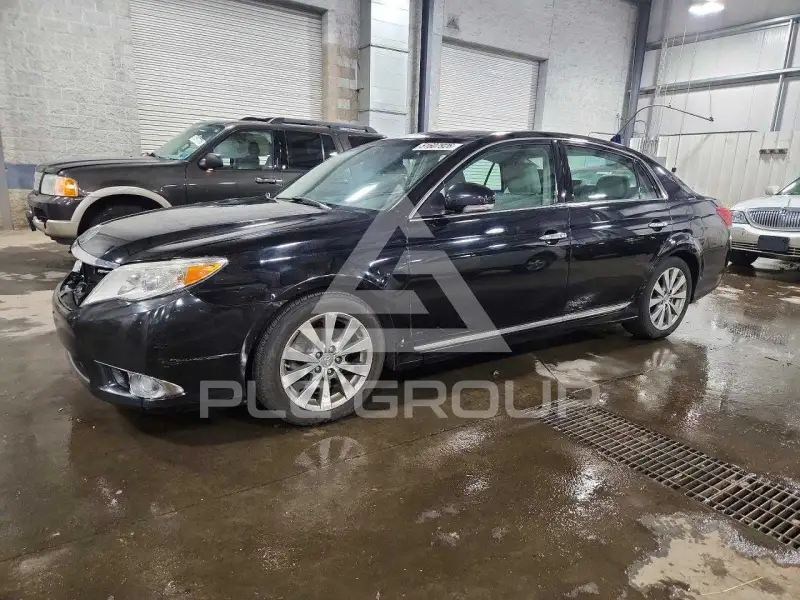 2011 Toyota AVALON фото