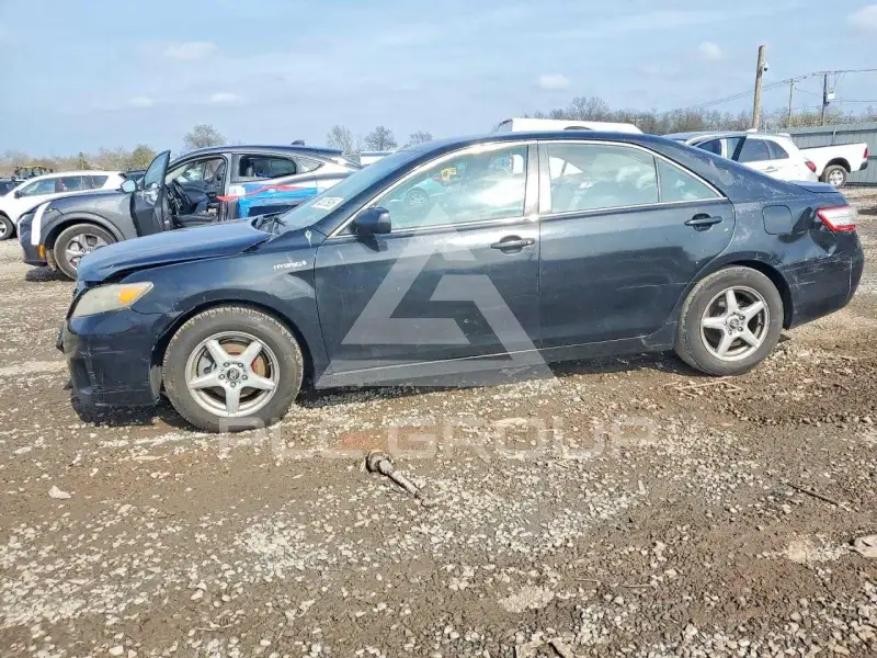 2011 Toyota CAMRY фото