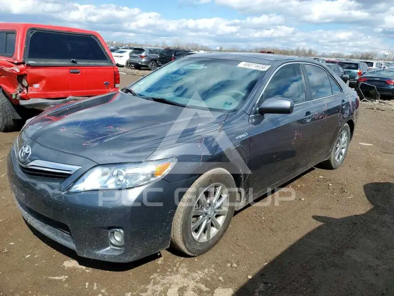 2011 Toyota CAMRY фото