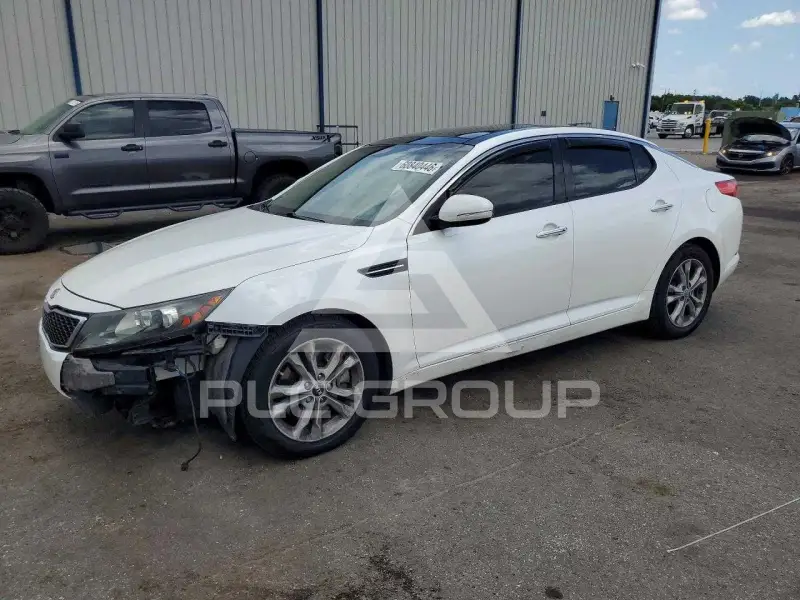 2011 KIA Optima photo