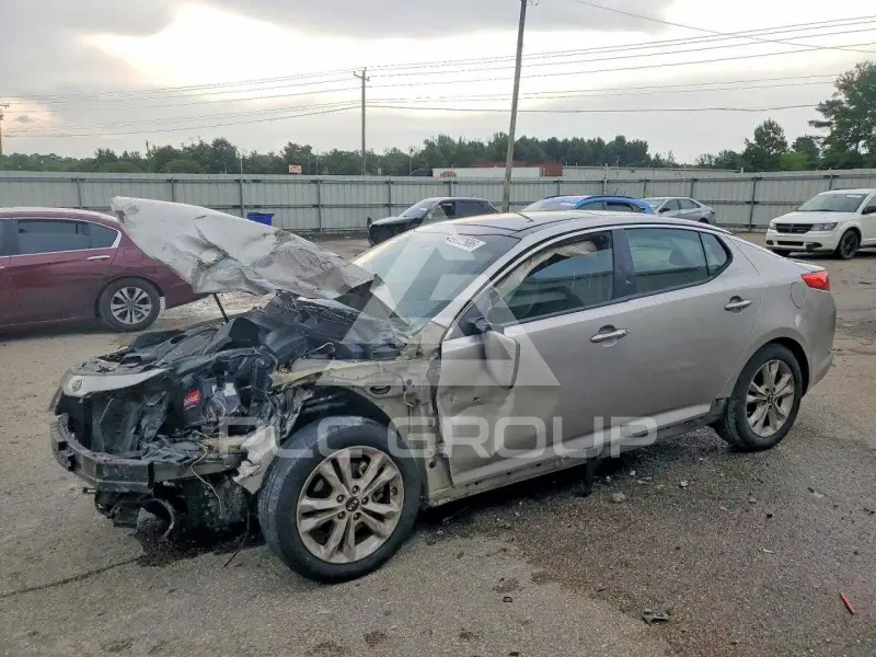 2011 KIA Optima photo