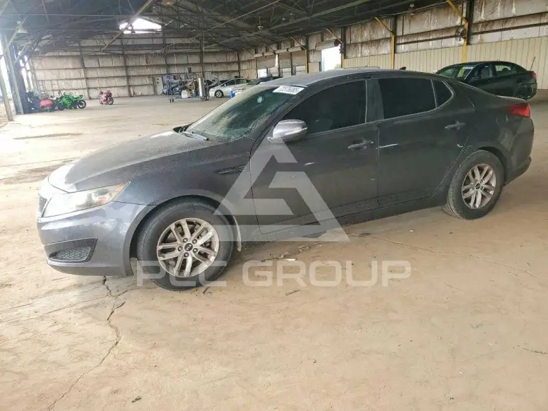 2011 KIA Optima photo