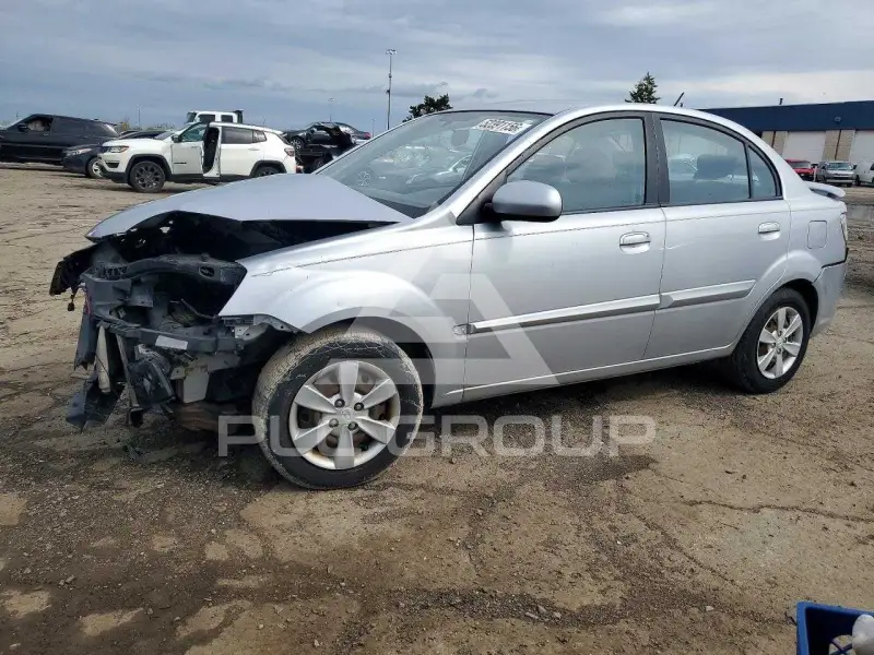 2011 KIA Rio photo