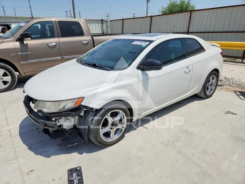 2011 KIA Forte фото