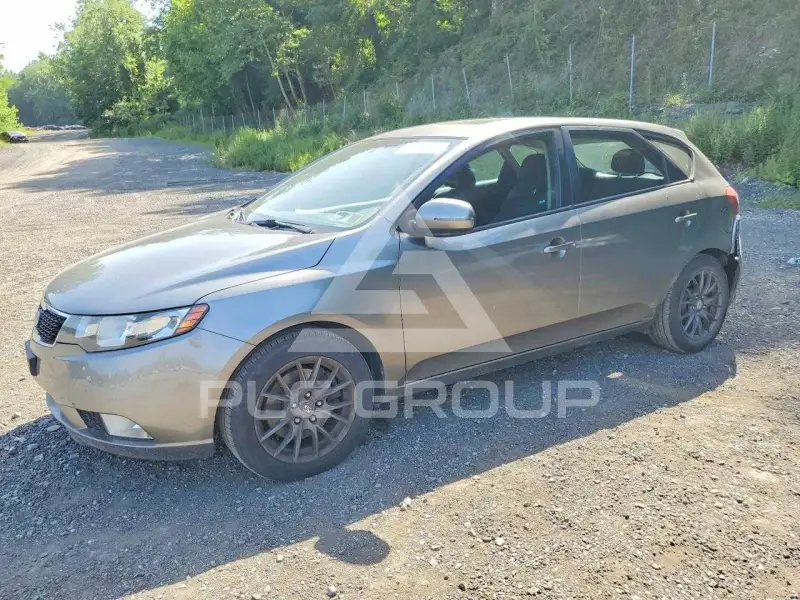 2011 KIA Forte фото