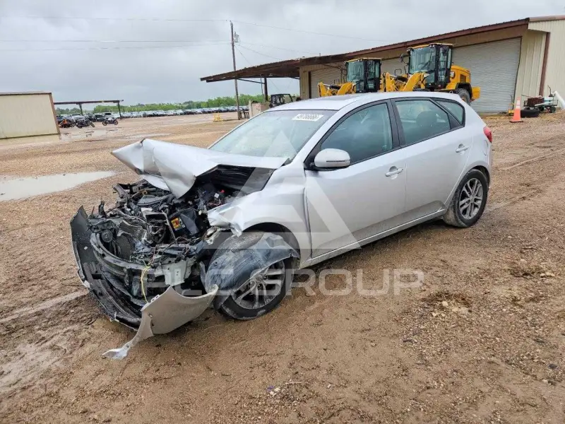 2011 KIA Forte photo