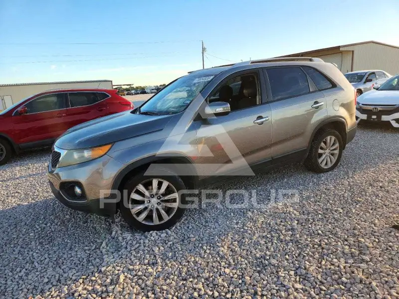 2011 KIA Sorento photo