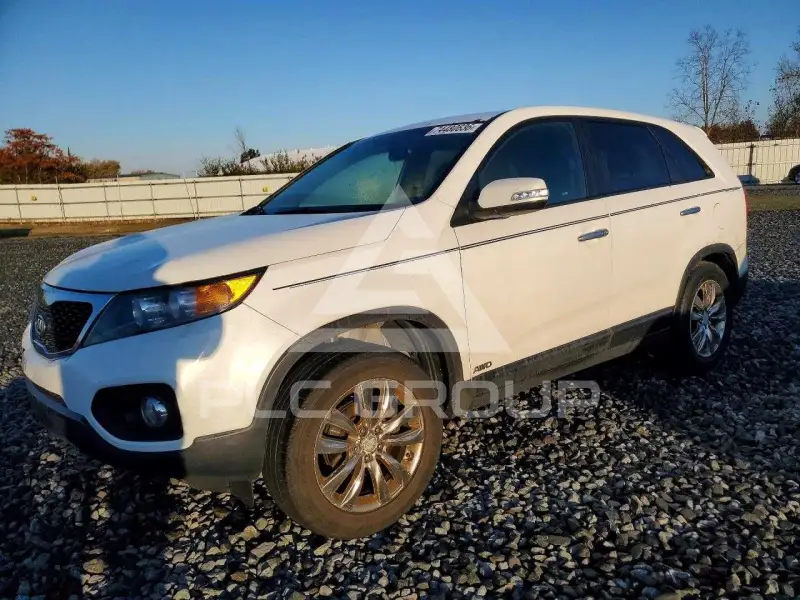 2011 KIA Sorento photo
