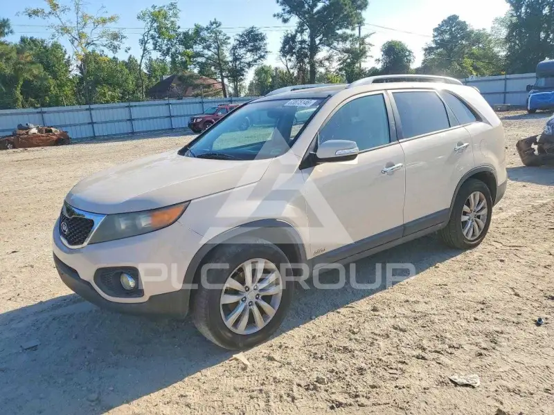 2011 KIA Sorento photo