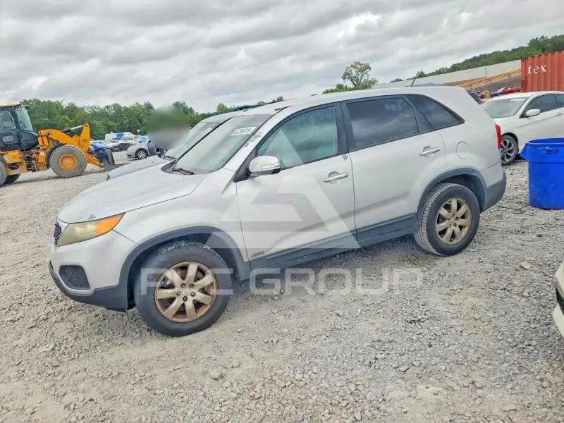 2011 KIA Sorento photo