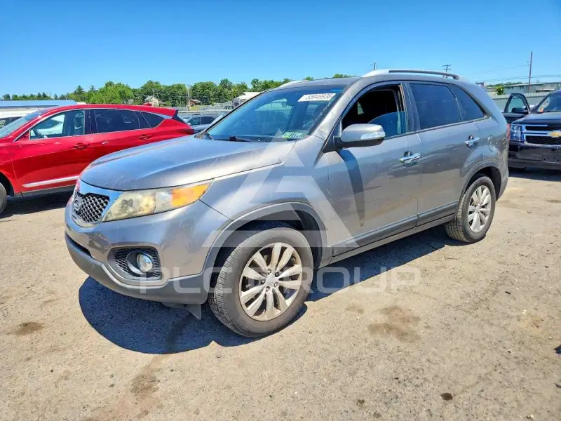 2011 KIA Sorento photo