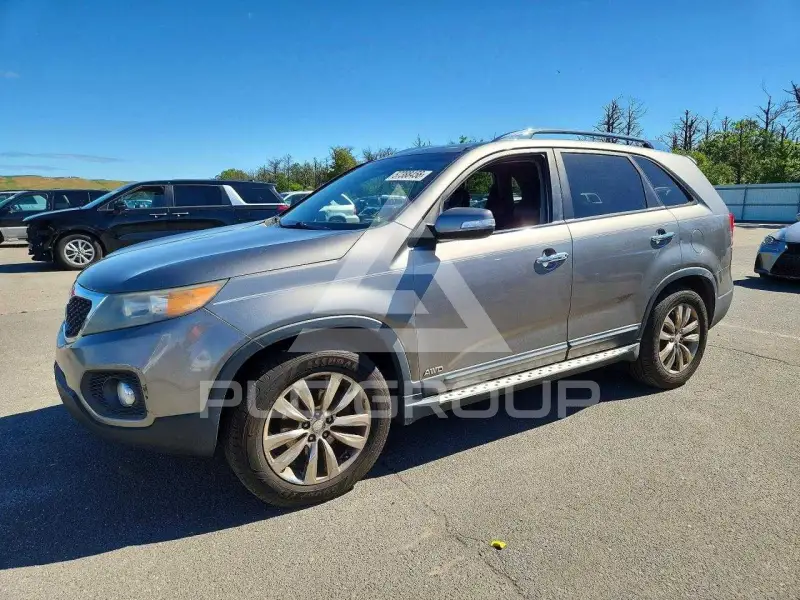 2011 KIA Sorento photo