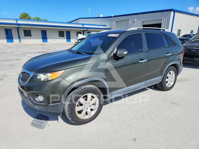 2011 KIA Sorento photo