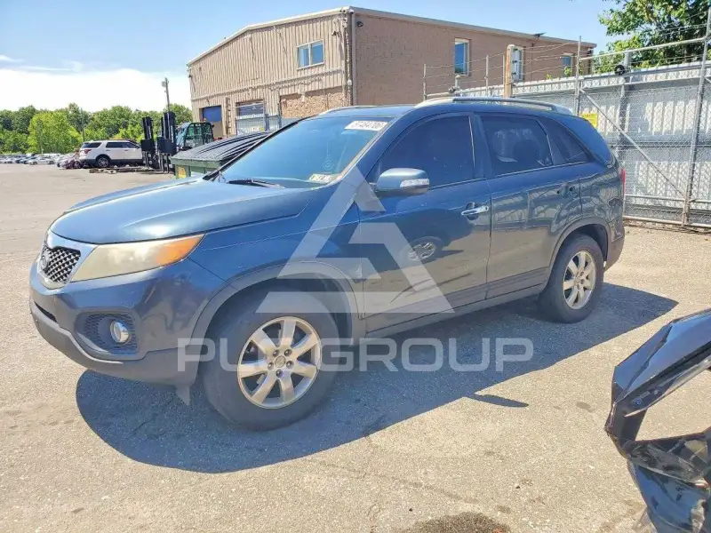 2011 KIA Sorento photo