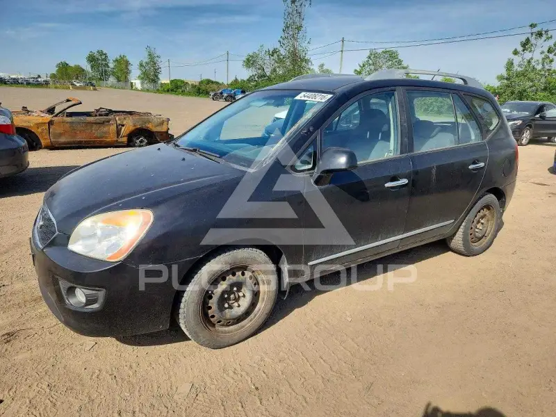 2011 KIA Rondo фото