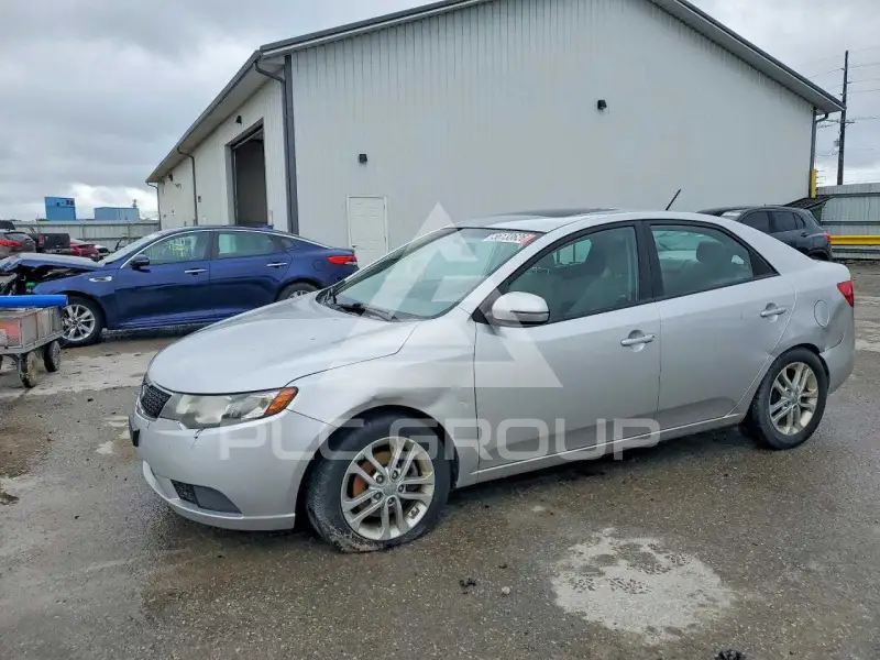 2011 KIA Forte photo