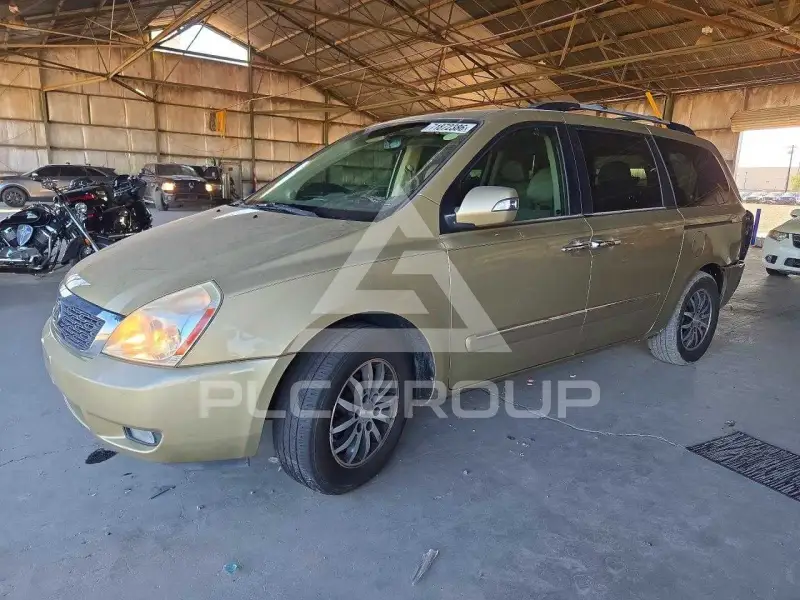 2011 KIA Sedona фото