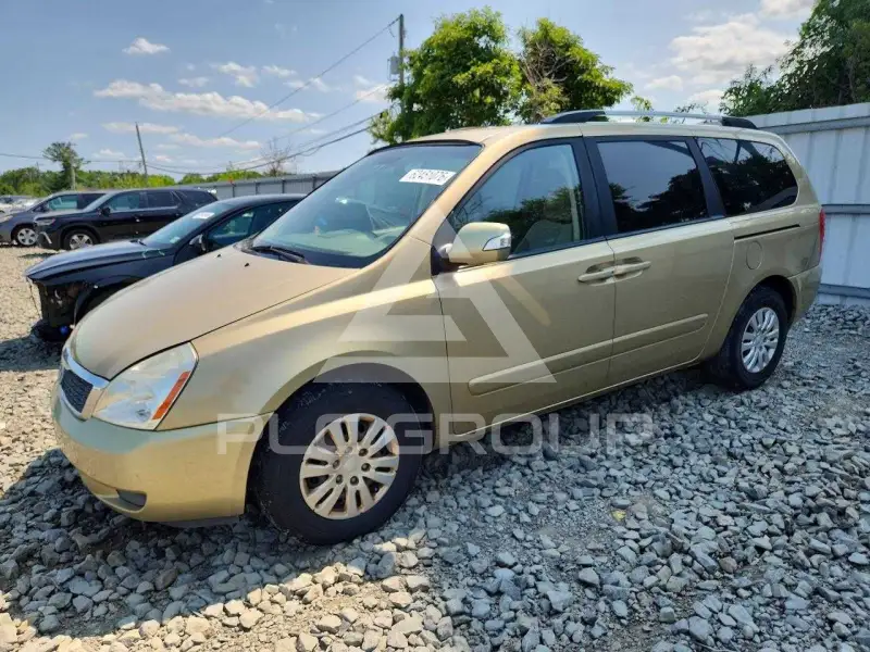 2011 KIA Sedona фото