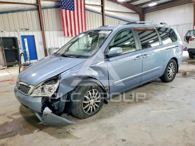 2011 KIA Sedona фото