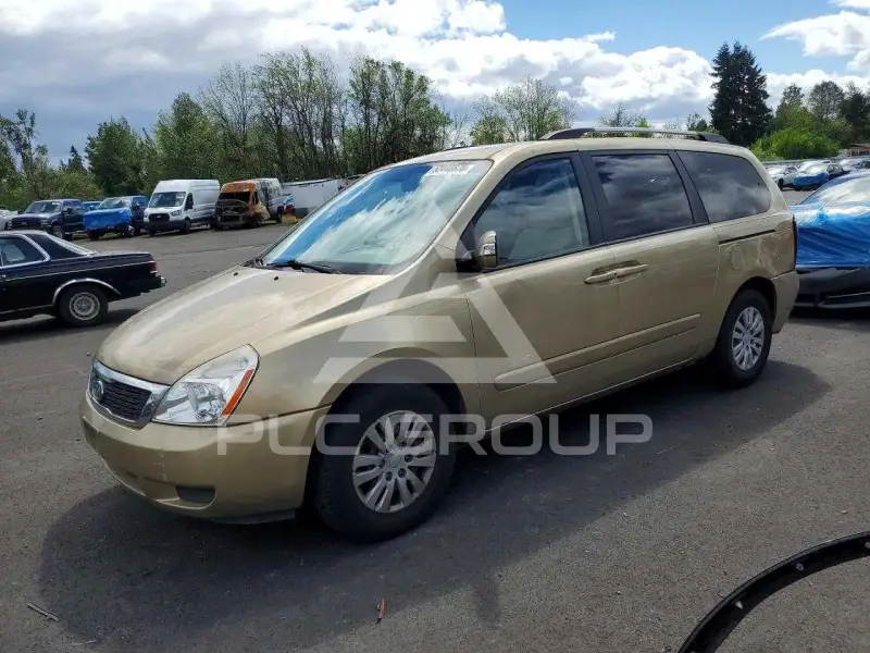 2011 KIA Sedona фото