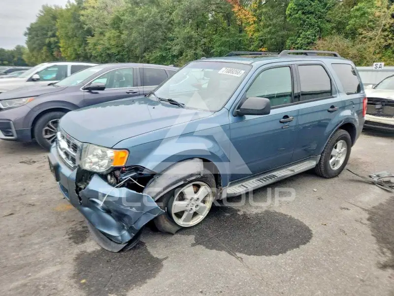 2011 Ford ESCAPE photo