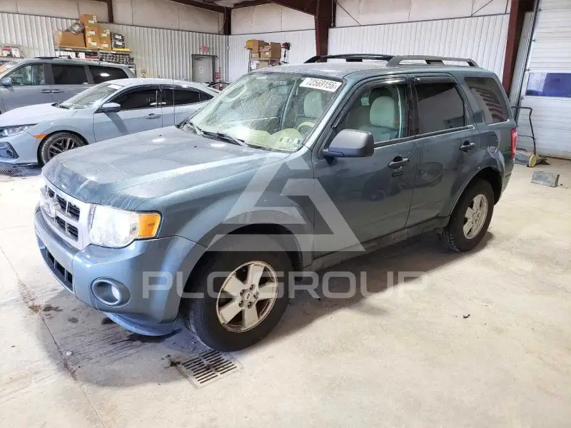 2011 Ford ESCAPE photo
