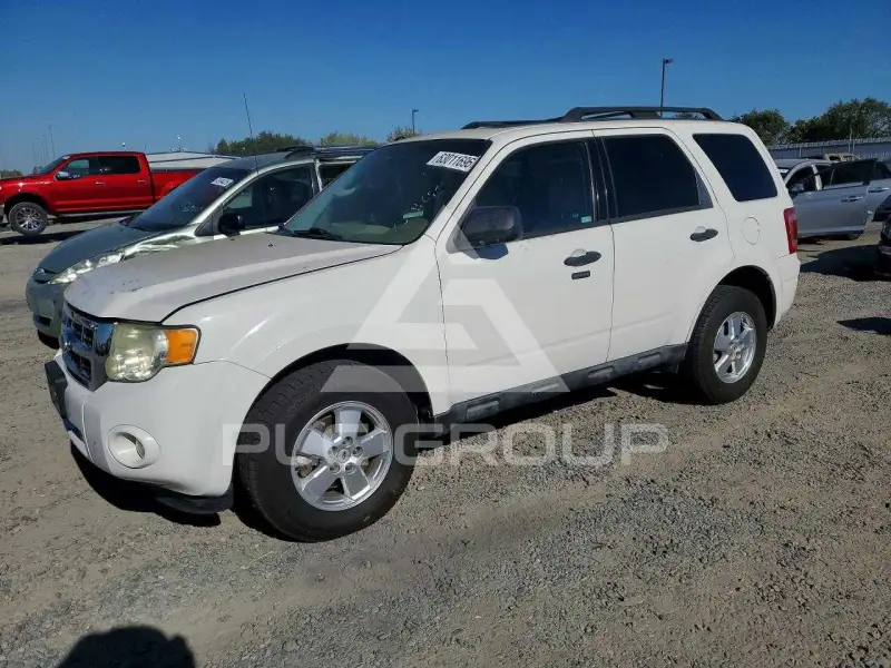 2011 Ford ESCAPE photo