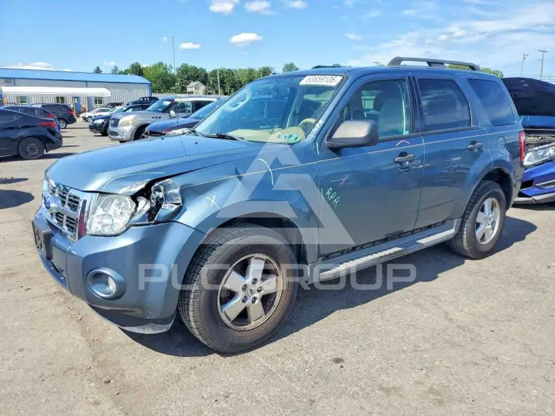 2011 Ford ESCAPE photo