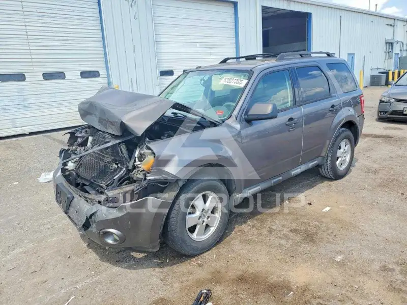 2011 Ford ESCAPE photo