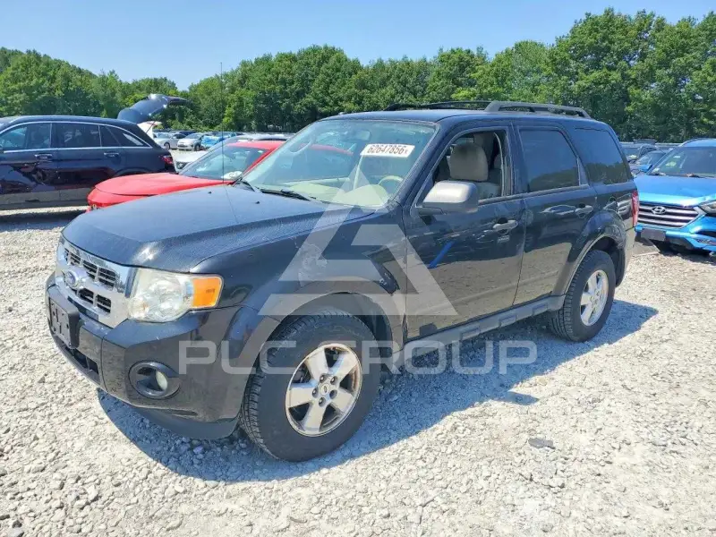 2011 Ford ESCAPE photo