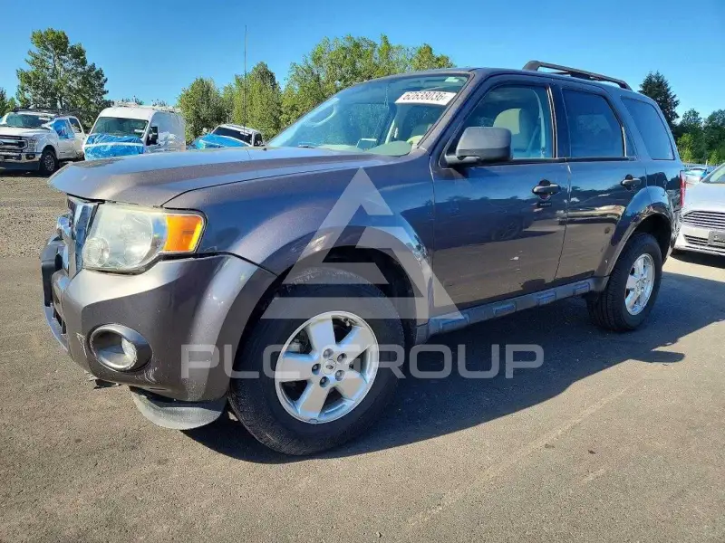 2011 Ford ESCAPE photo