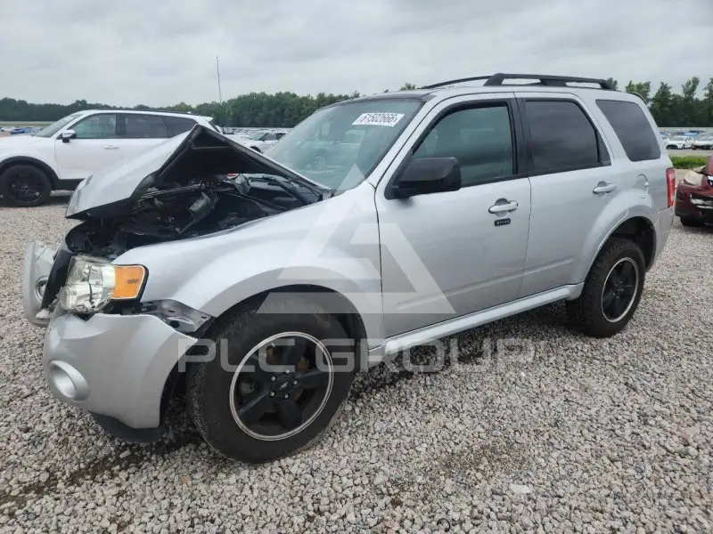 2011 Ford ESCAPE photo
