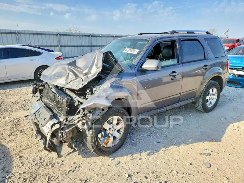 2011 Ford ESCAPE photo