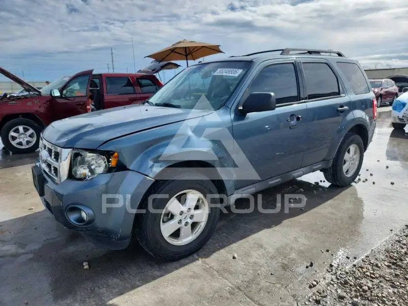 2011 Ford ESCAPE photo