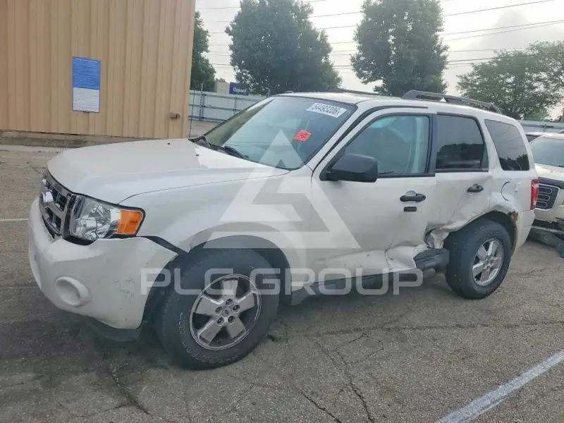 2011 Ford ESCAPE photo